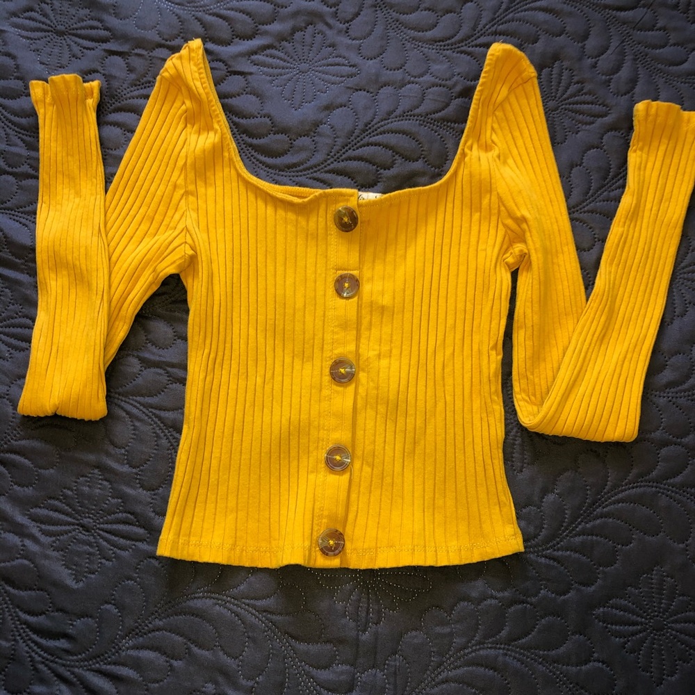 NWOT Cropped Mustard Yellow Long Sleeve